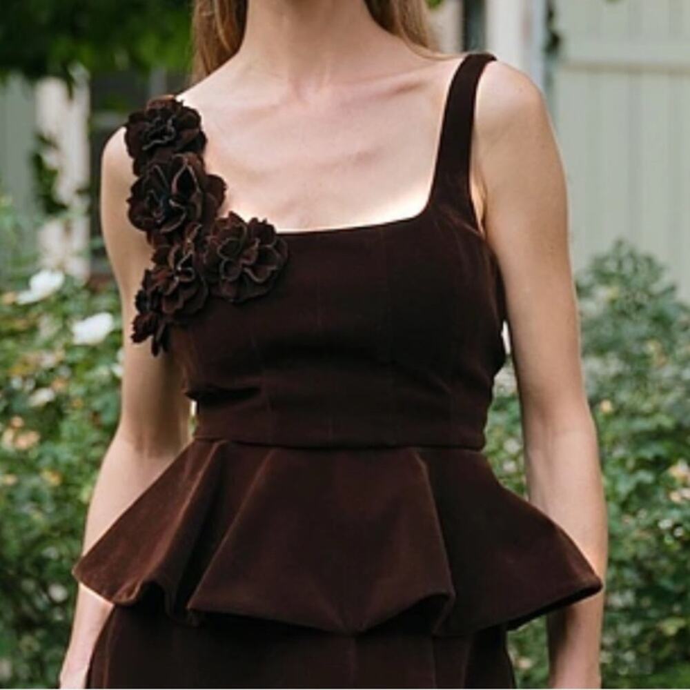 Muse by Marchesa Grove Woven Velvet 3D Rosettes Top Size 0